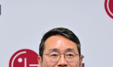 조주완 