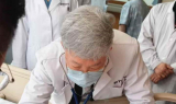 생후 6개월 아기 생체 간이식 생중계…중국 간이식 전문가 2만 명 시청했다