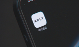 ‘완전자본잠식’ 에이블리, 오프라인·글로벌 승부수
