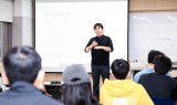 대구대서 ‘미국 수어’를 가르치는 허세영 교사 '눈길'