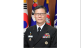 해군 1함대사령관 김성학 소장 취임