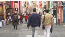 “돌아온 외국인 잡아라”…명동 상점, 화려한 복귀