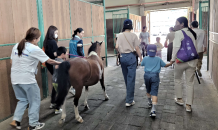 한국마사회, 지역병원과 MOU…“말과 교감하며 몸과 마음의 병 치료해요”