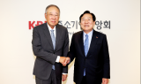 류진 전경련 신임회장, 중기중앙회 첫 방문…상생협력 강화
