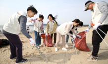 아시아나항공, 인천 용유해안서 반려해변 환경정화 실시