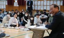 하윤수 부산교육감, 세 번째 학생회 소통 투어로 장서초 찾아