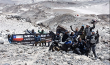 BMW 뉴 R 1300 GS, 해발 6,027m 세계 최고 활화산 정복