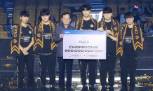 우리銀, 2024 LCK 스프링 챔피언 젠지팀에게 2억원 시상