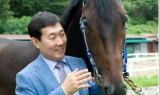 마사회 “김영관 조교사, 한국경마 신기록 목전”…‘1,500승’ 앞둬